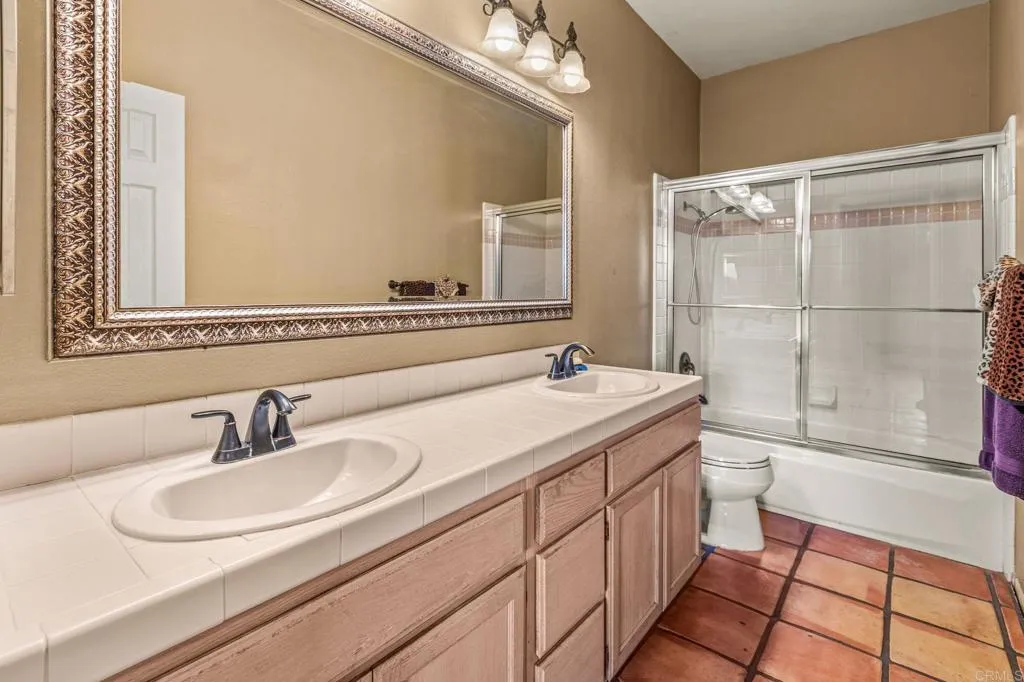 https://cdn.realtyfeed.com/cdn/127/306676035/6ea49123db0efb137740f1702103aeda.webp