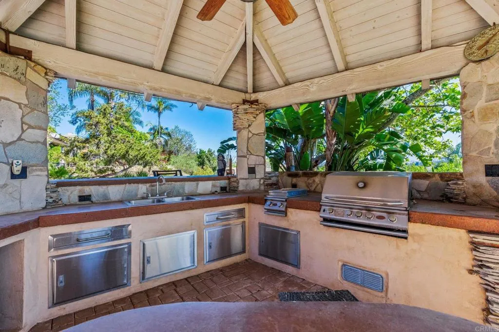 https://cdn.realtyfeed.com/cdn/127/306676035/7e269f80ceaa9e0dd1c10285bddf3991.webp