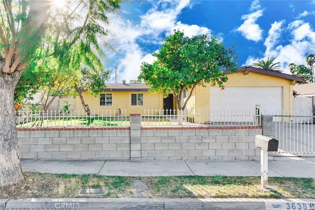 Corona, CA 92879