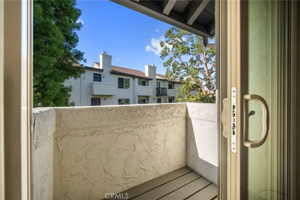 https://cdn.realtyfeed.com/cdn/127/306676098/03054fe54cc1249117899bbac82aa114.webp