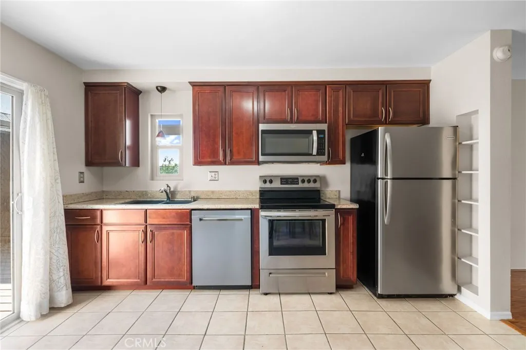 https://cdn.realtyfeed.com/cdn/127/306676098/1d11a52c35e654a907f0650cedd662a7.webp