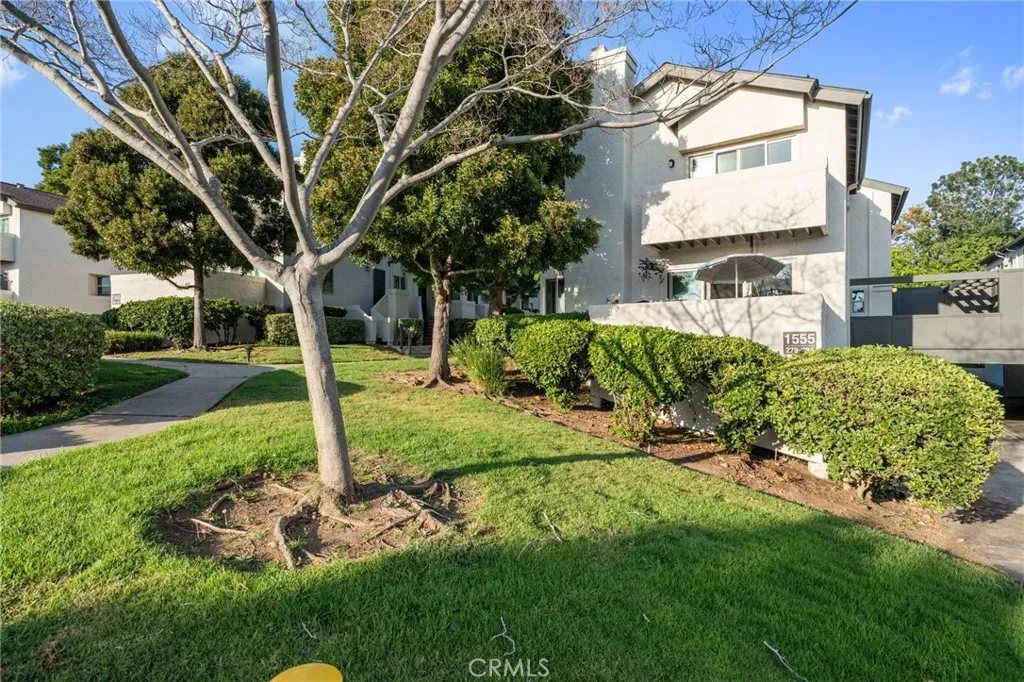 https://cdn.realtyfeed.com/cdn/127/306676098/a85ae8bc4c8904d12b0f6174c2da098b.webp