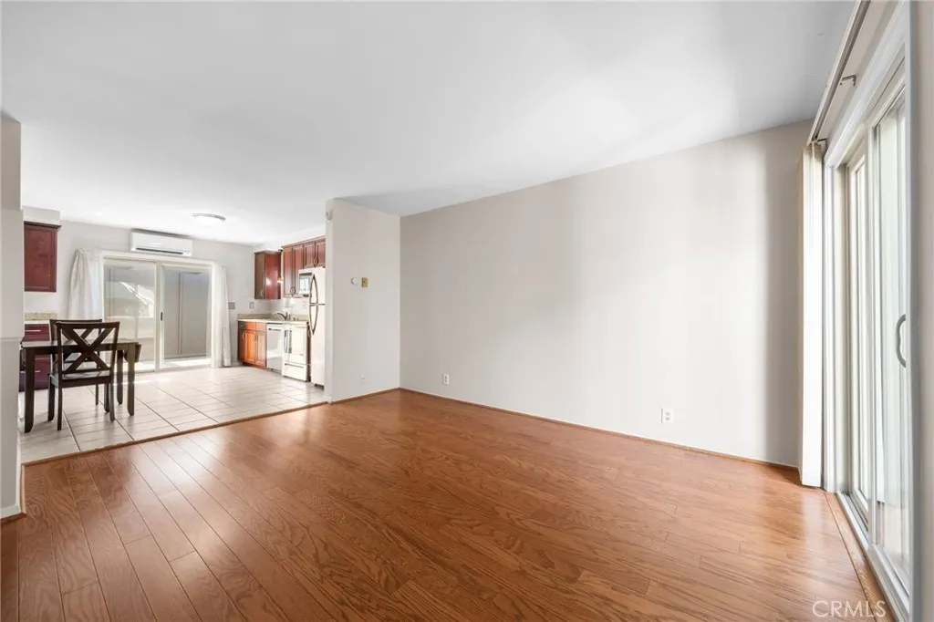 https://cdn.realtyfeed.com/cdn/127/306676098/c0dc368e91dfea1584aef5c44914b17e.webp