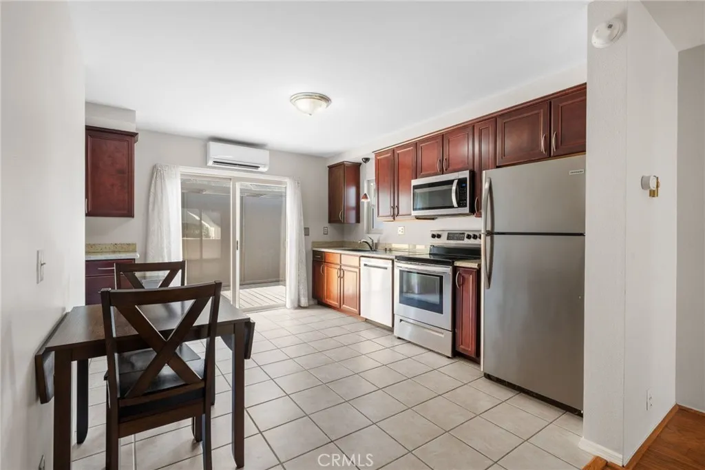 https://cdn.realtyfeed.com/cdn/127/306676098/e1802e12aee9cd2aee364c4dd76dca6b.webp