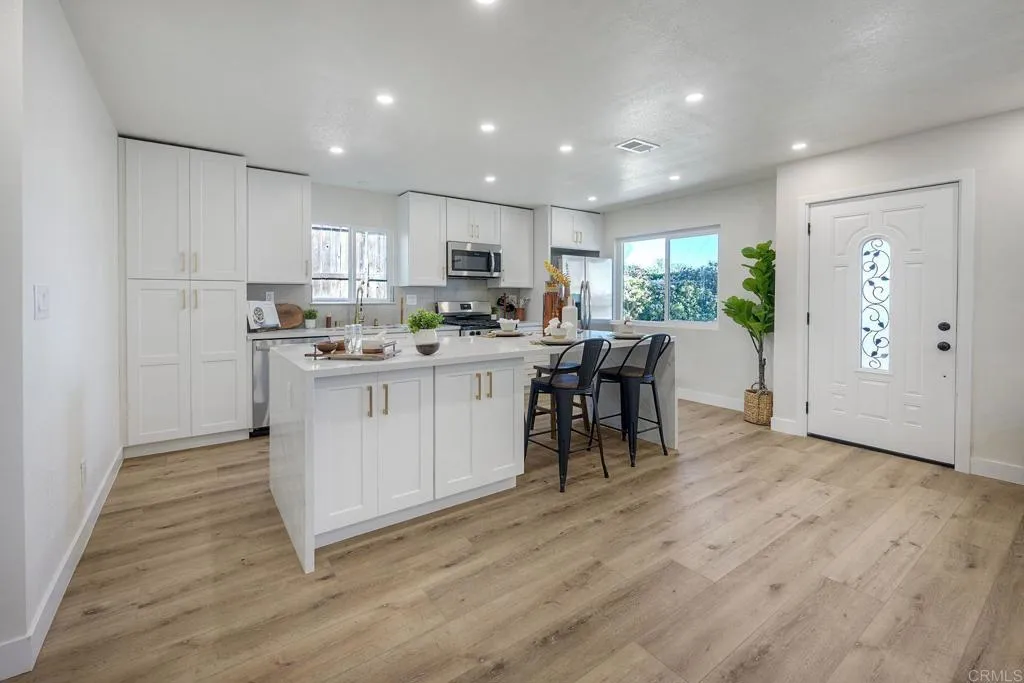 https://cdn.realtyfeed.com/cdn/127/306676104/089808443537286d1d840d16dea43a4e.webp