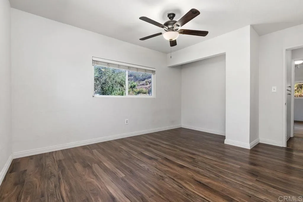 https://cdn.realtyfeed.com/cdn/127/306676152/405f14b6e0ac099fc833223d85a49838.webp