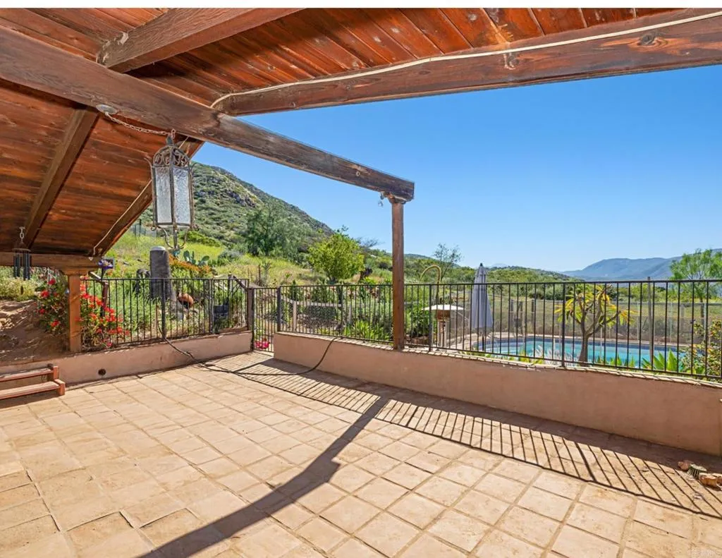 https://cdn.realtyfeed.com/cdn/127/306676152/490c6c9669ed45ce28b41712304ac84a.webp