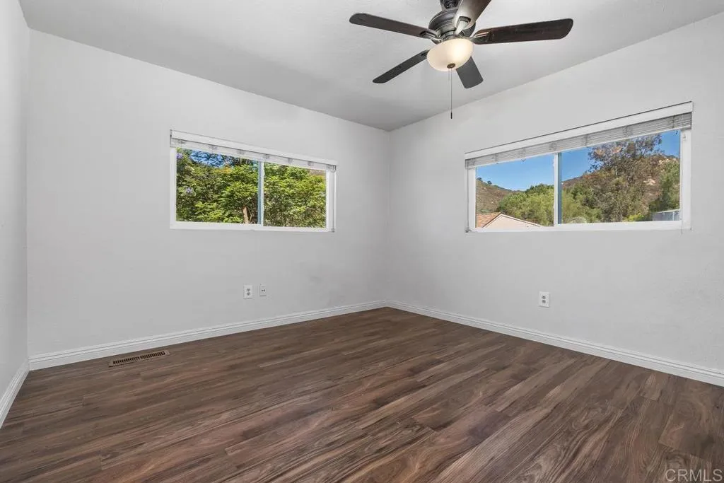 https://cdn.realtyfeed.com/cdn/127/306676152/766adf335fc034e2c99627f939f49fb4.webp