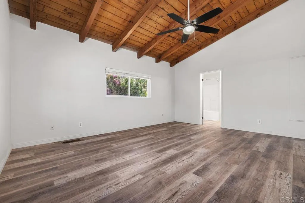 https://cdn.realtyfeed.com/cdn/127/306676152/c7cfb8dc5ad8c386130f2b3a2e8a809f.webp