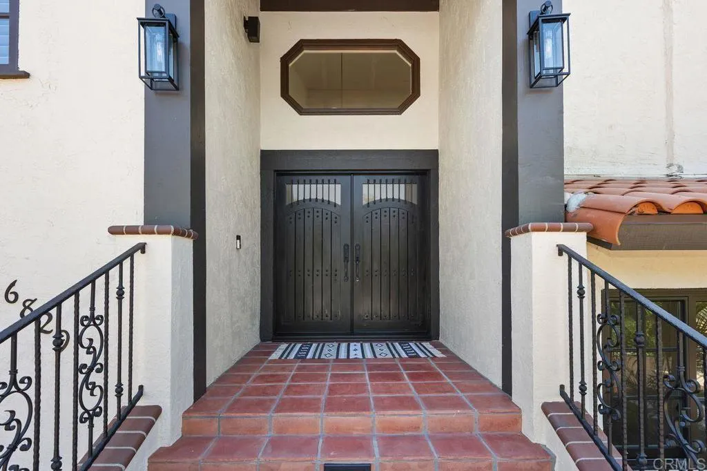 https://cdn.realtyfeed.com/cdn/127/306676158/8f80b5e7d34e3f2043d3e45cdd052933.webp