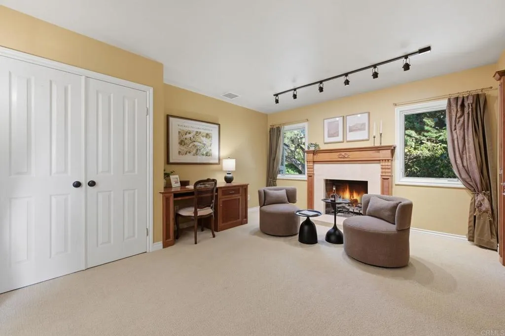 https://cdn.realtyfeed.com/cdn/127/306676170/56bbb70d826203028dd046886e4230e7.webp