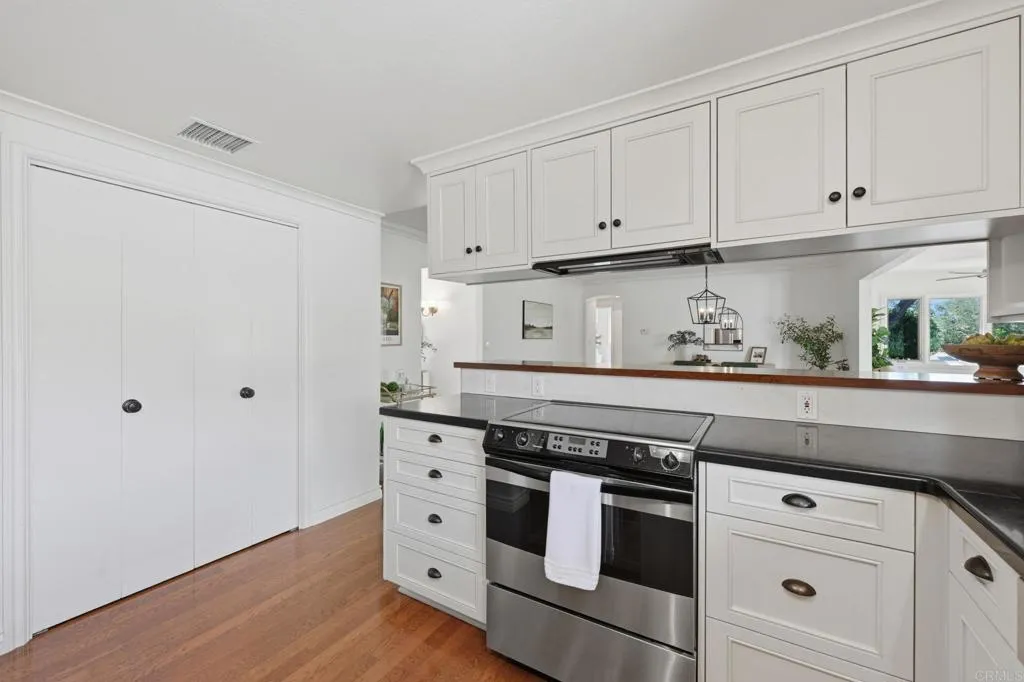 https://cdn.realtyfeed.com/cdn/127/306676170/dc20b32a8d66081e78a1dc9f938939e7.webp