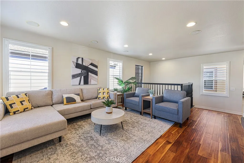 https://cdn.realtyfeed.com/cdn/127/306676171/1423b8b036a8f7b5222e02965b3e111a.webp