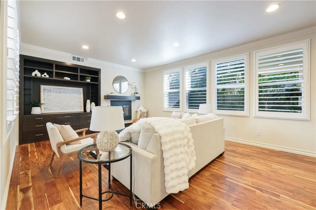 https://cdn.realtyfeed.com/cdn/127/306676171/b9ca5680aafd475efd7d14dc87c6043c.webp