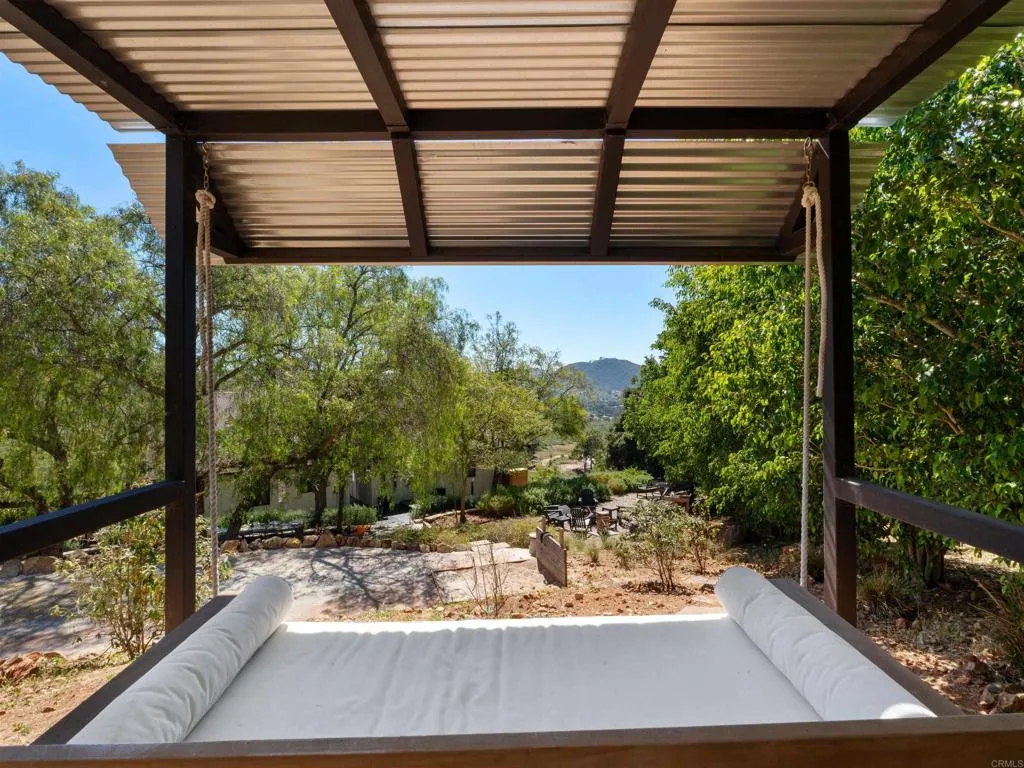 https://cdn.realtyfeed.com/cdn/127/306676172/7f1a87b6e2e262b6988038fc30c07692.webp