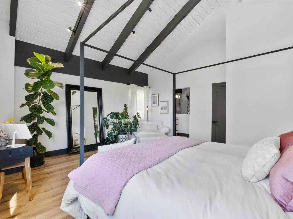 https://cdn.realtyfeed.com/cdn/127/306676172/86970404076e14374c1029689d36006e.webp