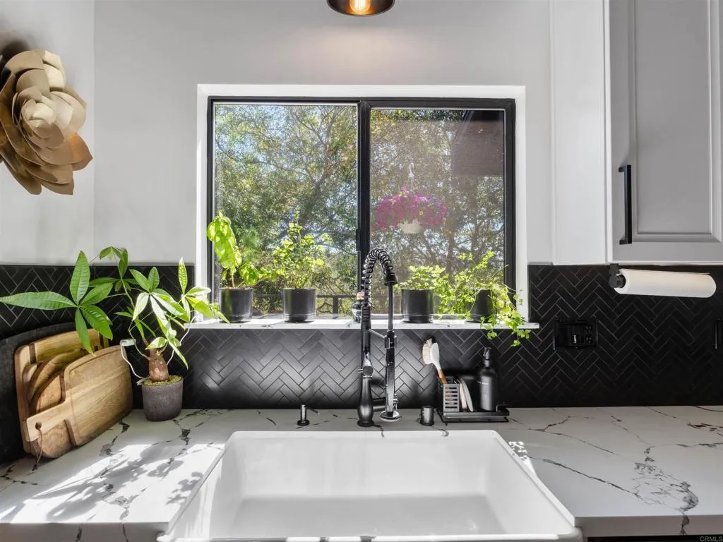 https://cdn.realtyfeed.com/cdn/127/306676172/e00d32214b9444e498615cbaac7068be.webp