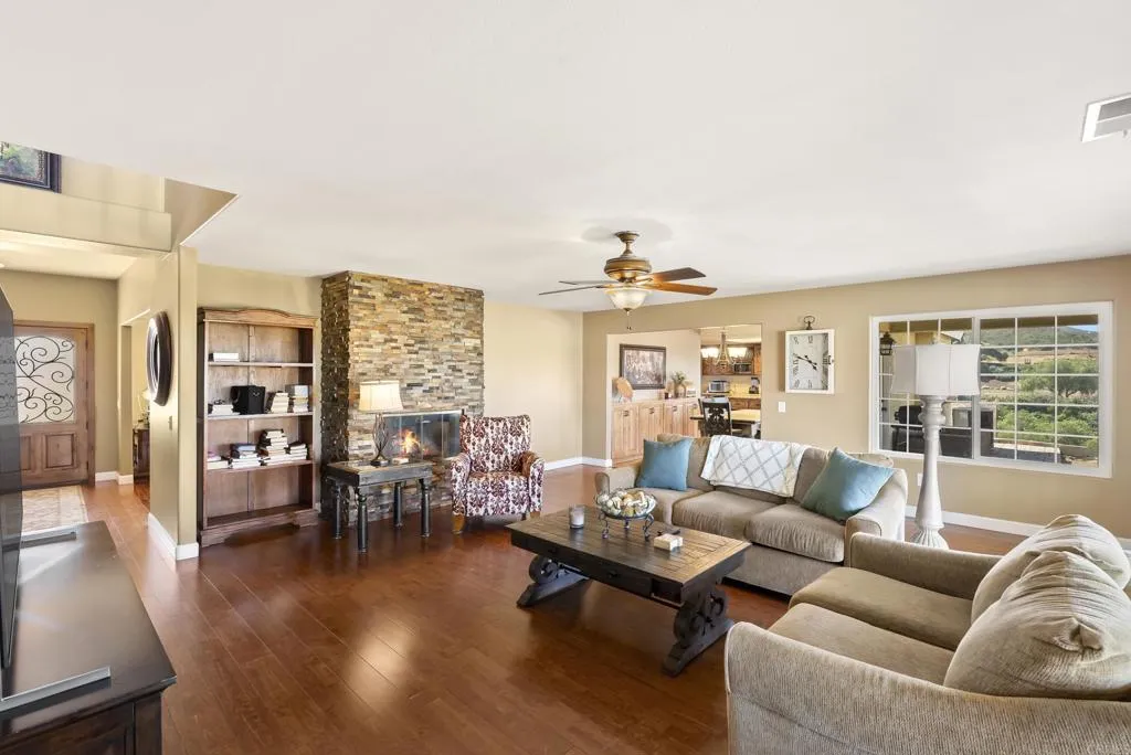 https://cdn.realtyfeed.com/cdn/127/306676194/7e21776f0525eb839c52d8122c51109a.webp