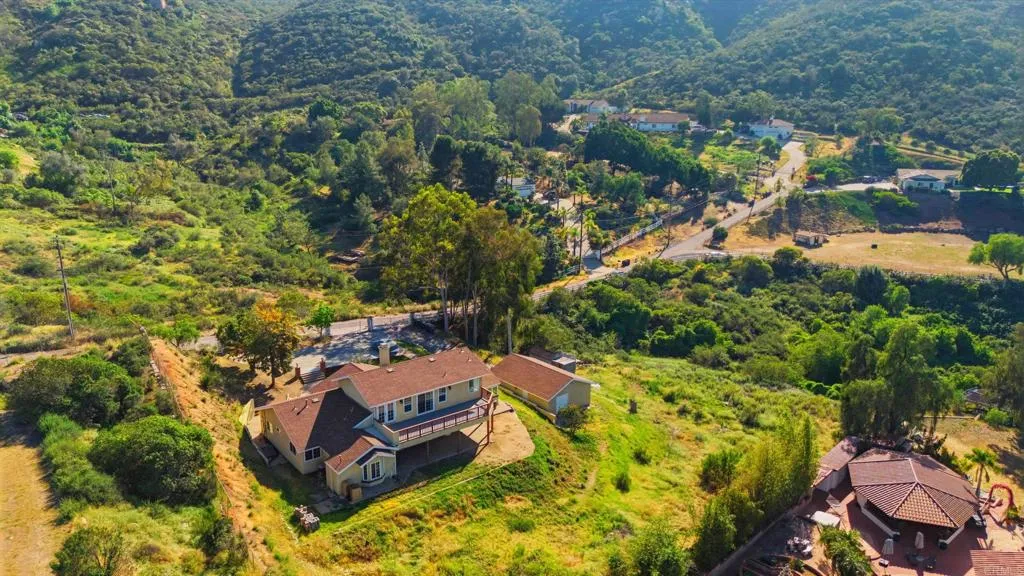 https://cdn.realtyfeed.com/cdn/127/306676194/8393699edb8071e98506a5dd203b6adb.webp