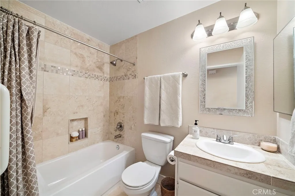 https://cdn.realtyfeed.com/cdn/127/306676302/1b527cd44474dc865677f392ab2b94cb.webp