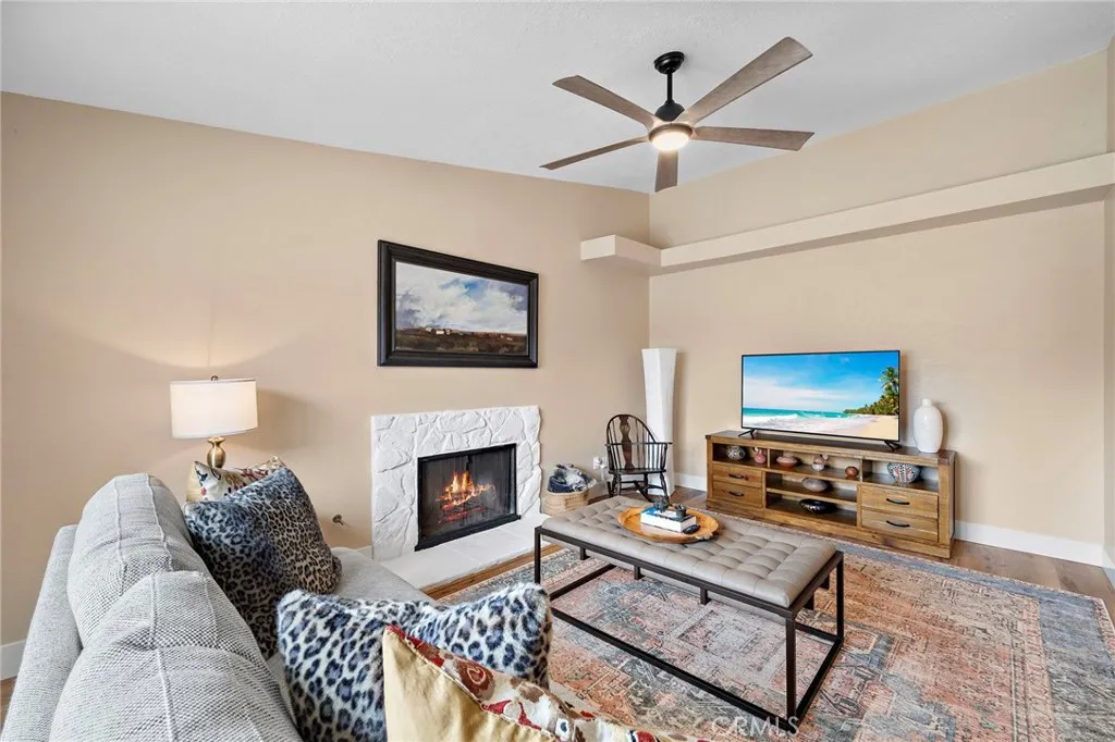 https://cdn.realtyfeed.com/cdn/127/306676302/27ea61c7f1e41a75fa2afa058bf486a9.webp
