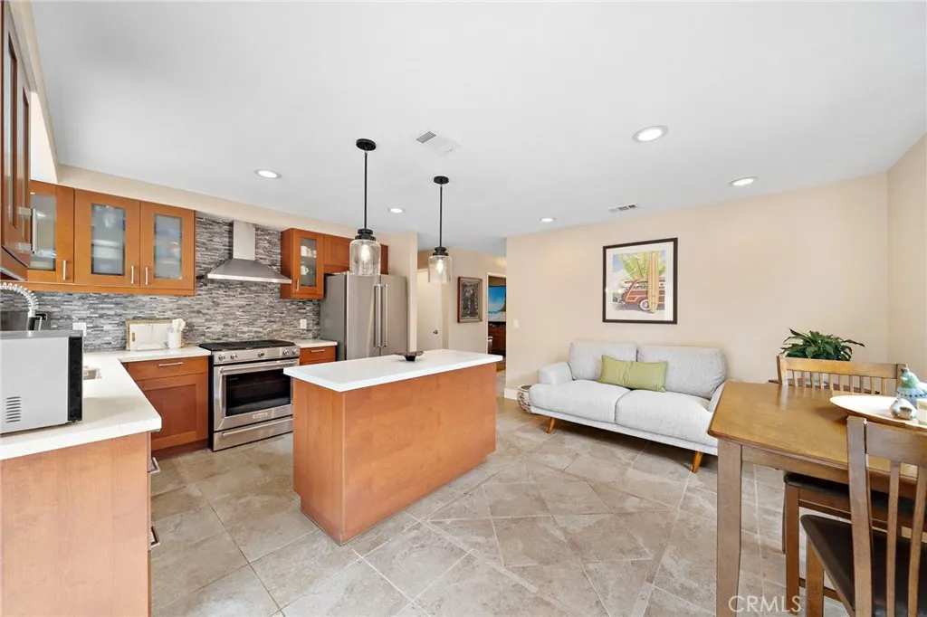 https://cdn.realtyfeed.com/cdn/127/306676302/5f337e4e1bf4fbffcb63714c61f8ea59.webp