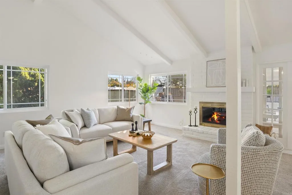 https://cdn.realtyfeed.com/cdn/127/306676308/1ddeda87498f53ccb62a349c89db651f.webp