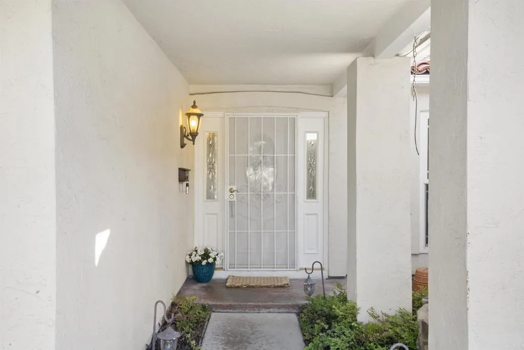 https://cdn.realtyfeed.com/cdn/127/306676308/921e553e8a11afc78c9171dc5be987d9.webp