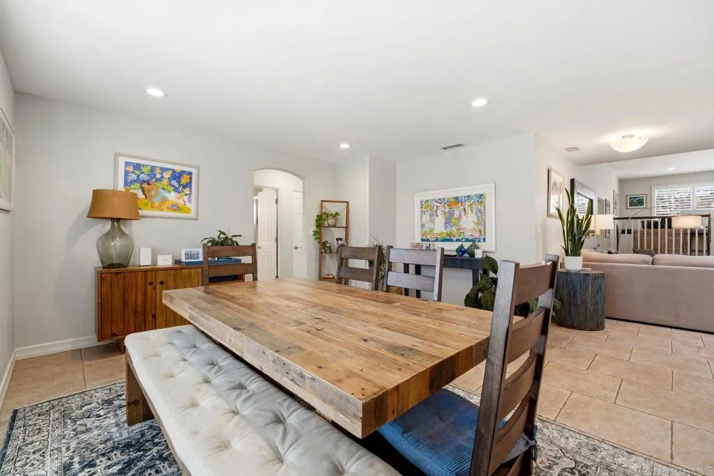 https://cdn.realtyfeed.com/cdn/127/306676371/7335f189e5d502f80b7b7a954547ff32.webp