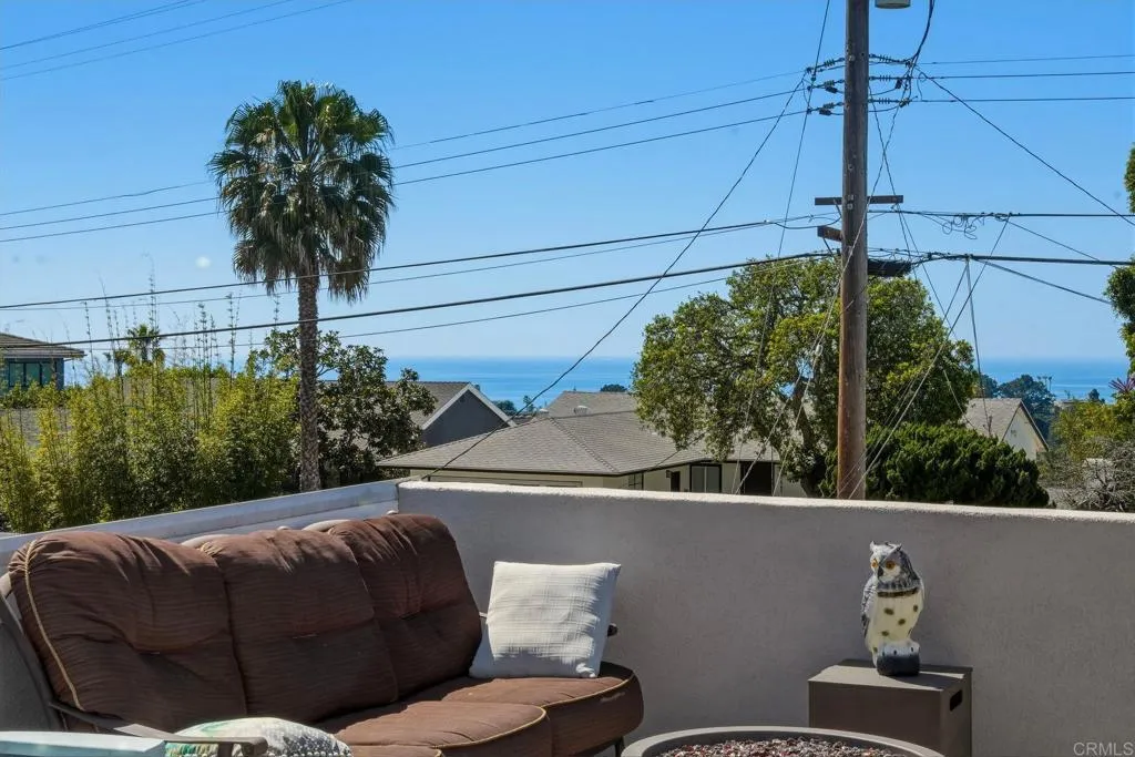 https://cdn.realtyfeed.com/cdn/127/306676371/df52b3d47b3fa1d208d0729e6bfdcc5a.webp
