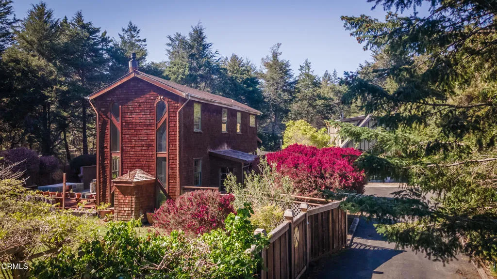 Mendocino, CA 95460