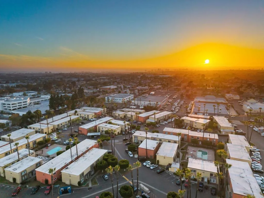 https://cdn.realtyfeed.com/cdn/127/306676389/85ae4b23e944caa9ac156d139974545d.webp