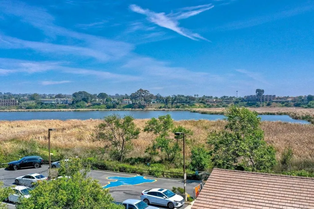 https://cdn.realtyfeed.com/cdn/127/306676400/3644ed3d21590a3bf438ed104ed58bdd.webp