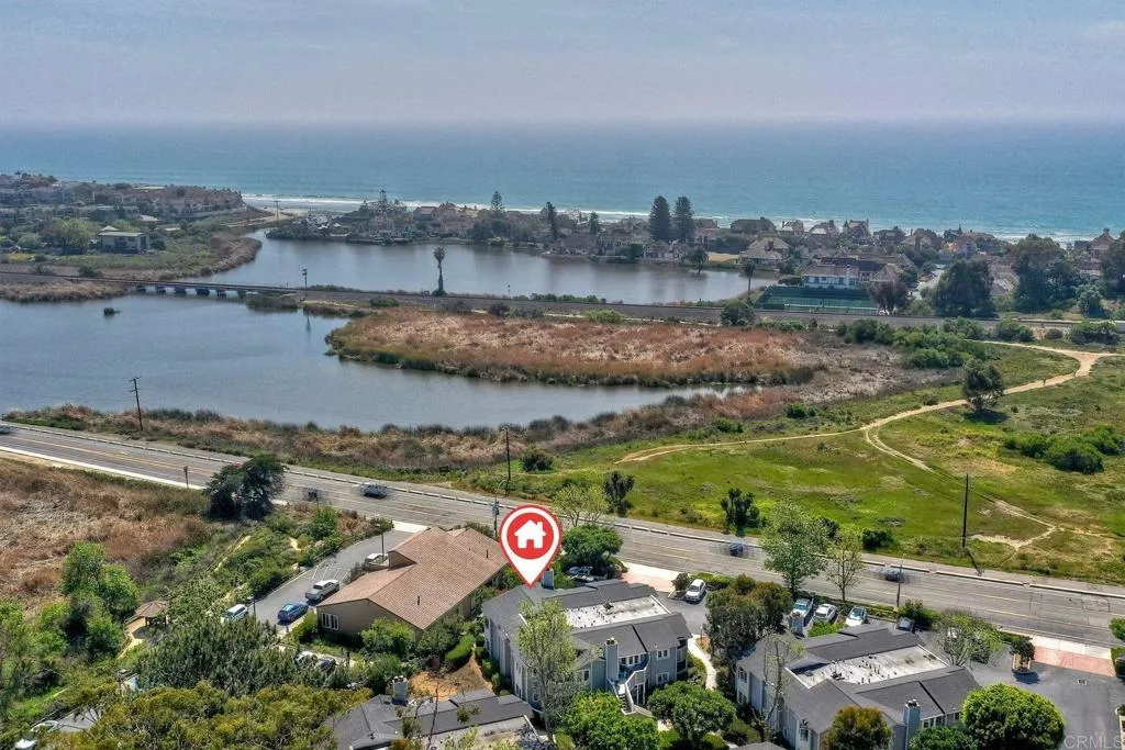 https://cdn.realtyfeed.com/cdn/127/306676400/42ea6b8459cac657486bd472dbde1f81.webp