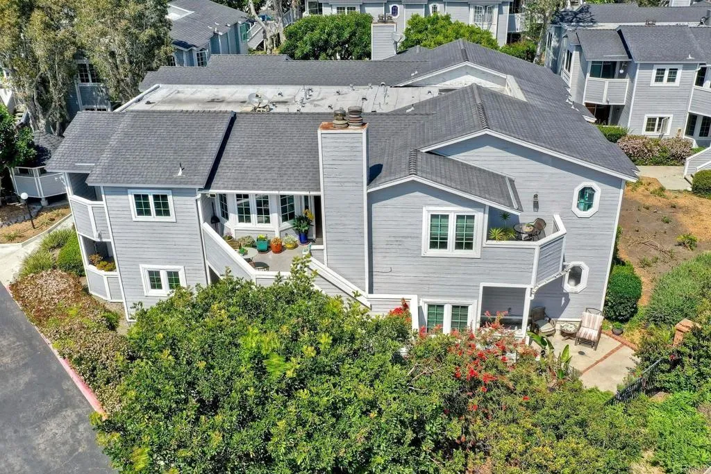 https://cdn.realtyfeed.com/cdn/127/306676400/e3a0c261375288d110414bd179dafcf7.webp