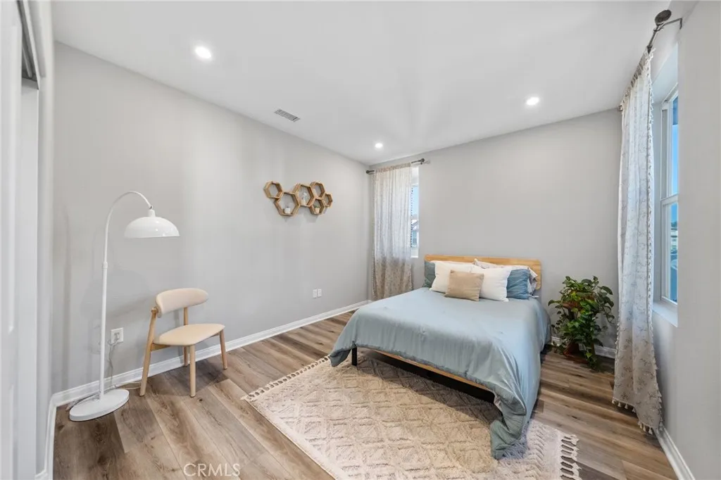 https://cdn.realtyfeed.com/cdn/127/306676447/053d0752fc8207e8c4c3d04a929178fc.webp