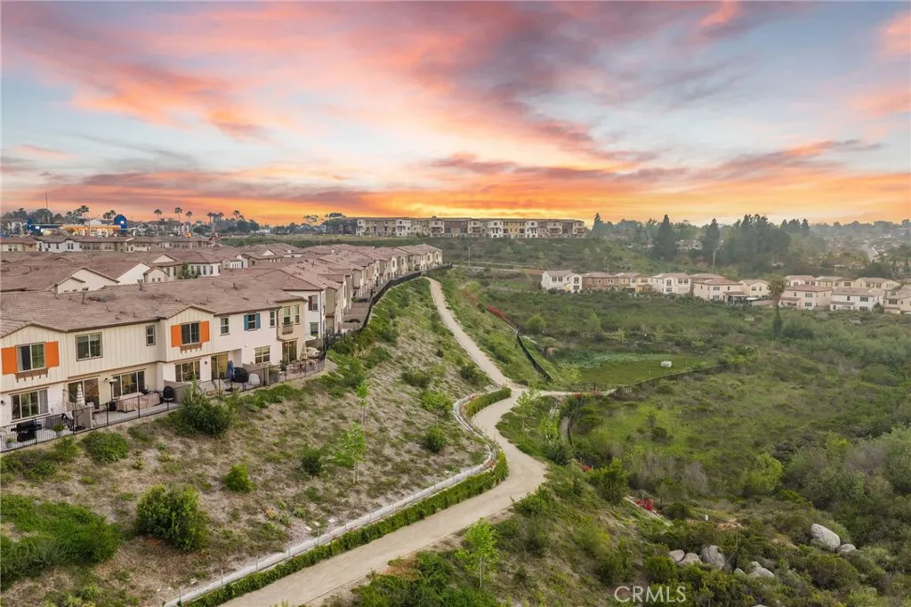 https://cdn.realtyfeed.com/cdn/127/306676447/ba8cdaa48562f7c80172f5e2388a660f.webp