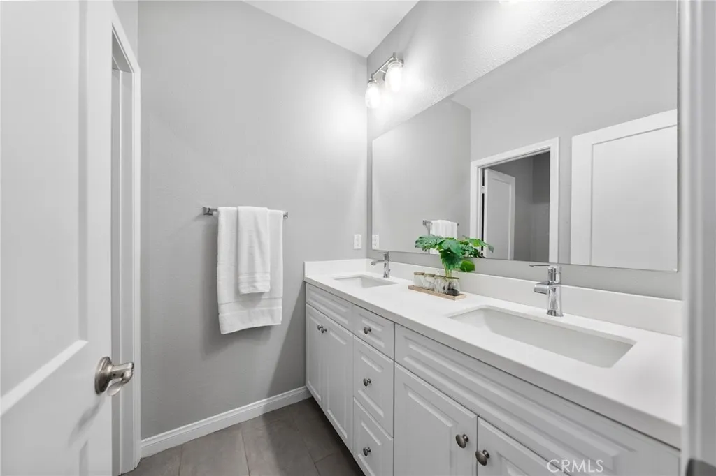 https://cdn.realtyfeed.com/cdn/127/306676447/d404d011ef8aac2b6eec66ebba9d12d8.webp