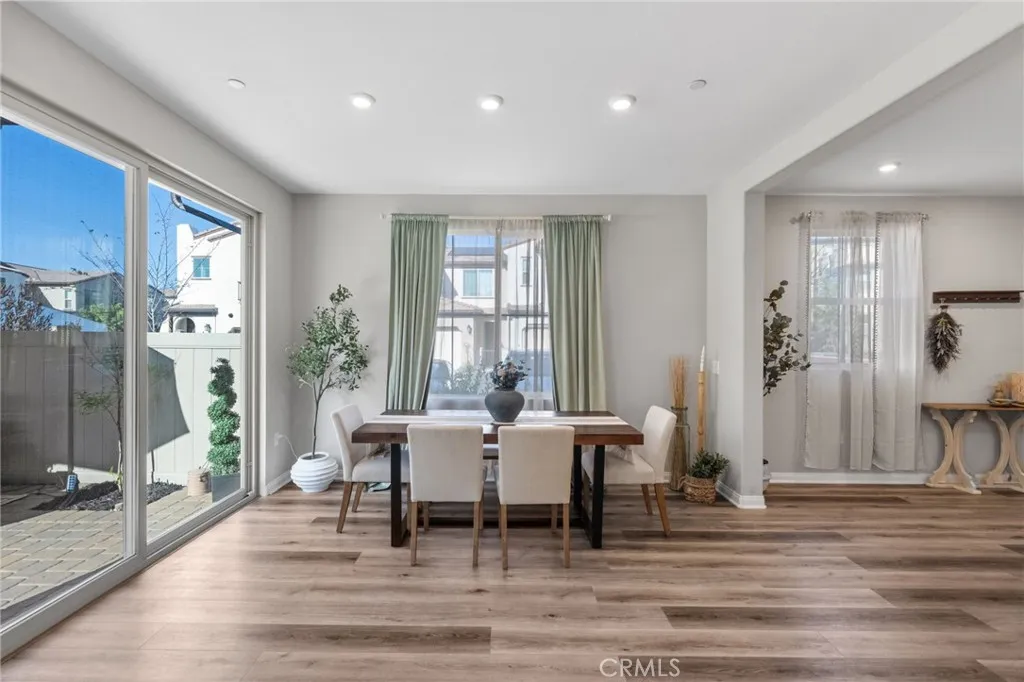 https://cdn.realtyfeed.com/cdn/127/306676447/d5fe29fffa095371528a09959ce927e1.webp
