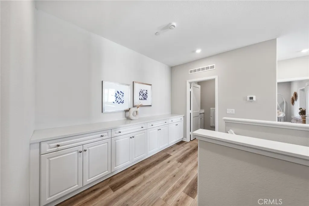 https://cdn.realtyfeed.com/cdn/127/306676447/dbae60ce9961a05cdee36d77981d8456.webp