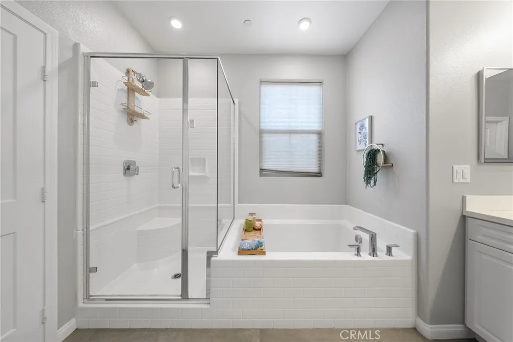 https://cdn.realtyfeed.com/cdn/127/306676447/f0e18370700aaf3fad9e5ccf35970011.webp