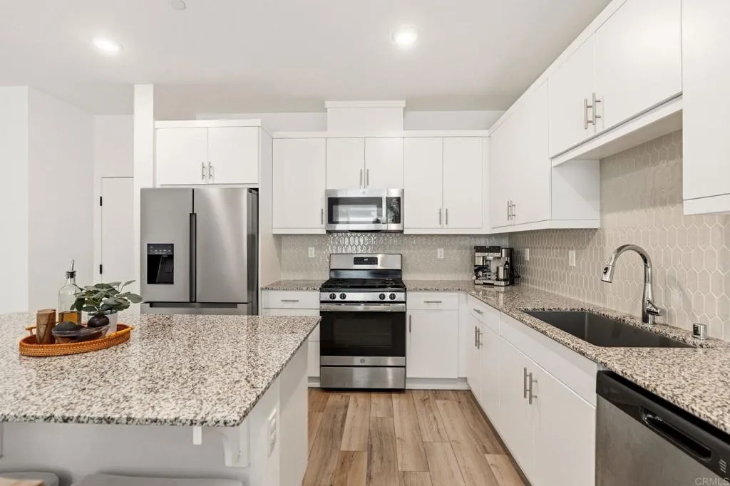 Photo #10: NDP2602878 Listing: Photo #10