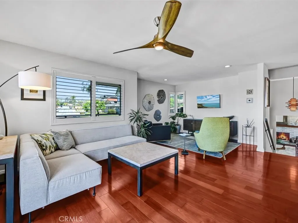 https://cdn.realtyfeed.com/cdn/127/306676475/0f80a8710c60aee4f0cec4e125fb61bb.webp