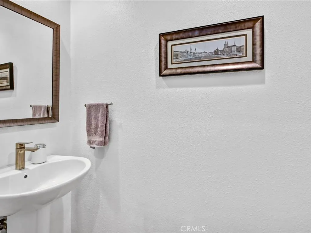 https://cdn.realtyfeed.com/cdn/127/306676475/1af47c5583a6a87510bcc9158a36ae84.webp