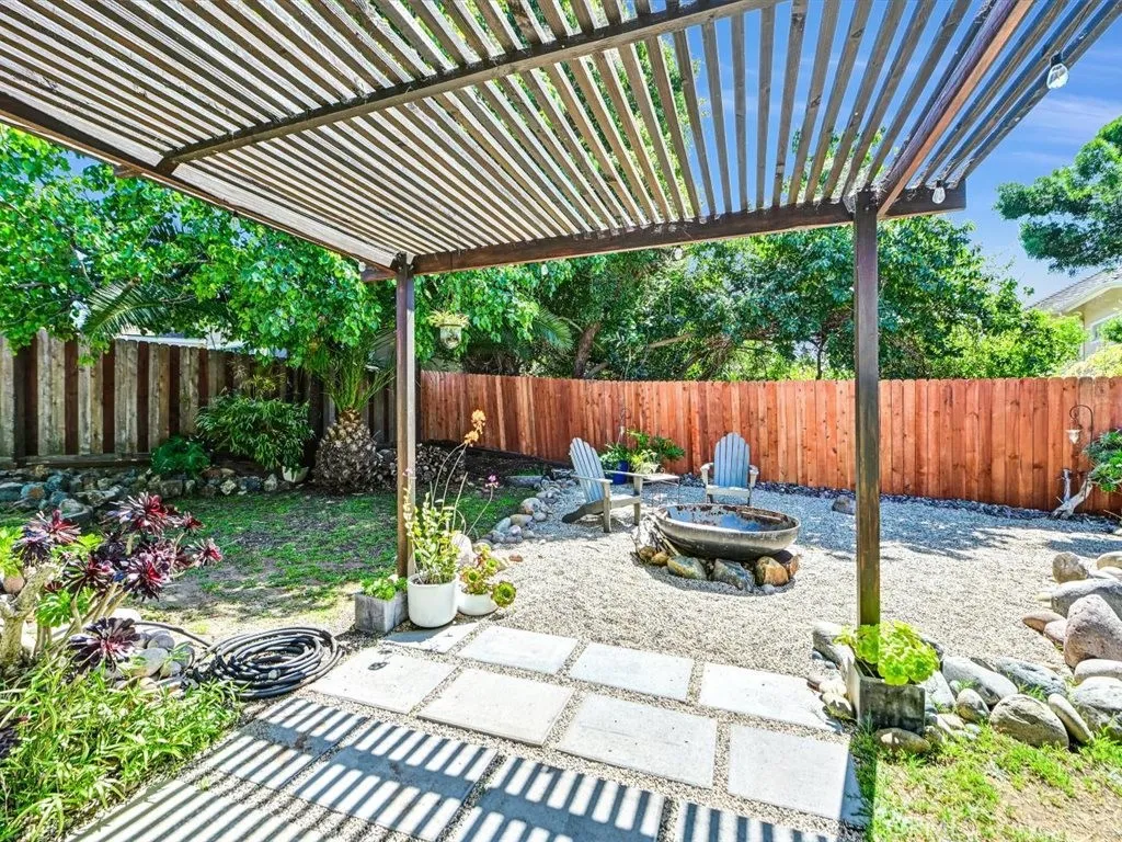 https://cdn.realtyfeed.com/cdn/127/306676475/2128c9f2d8d1c74b3c1cb9a1b94cbe91.webp