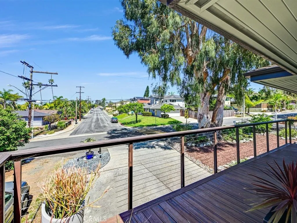 https://cdn.realtyfeed.com/cdn/127/306676475/e6ef0da356a8e795e7c607fc214e8a9f.webp