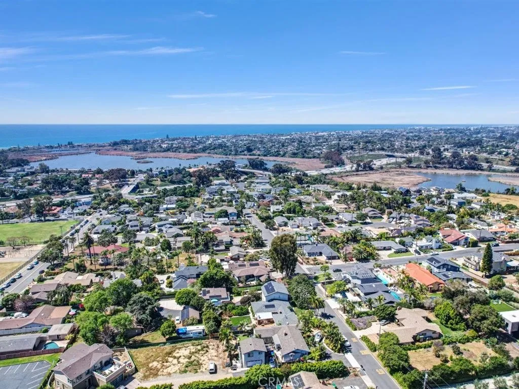 https://cdn.realtyfeed.com/cdn/127/306676475/fc0ac883dff11d59d5523fb94a45ff64.webp