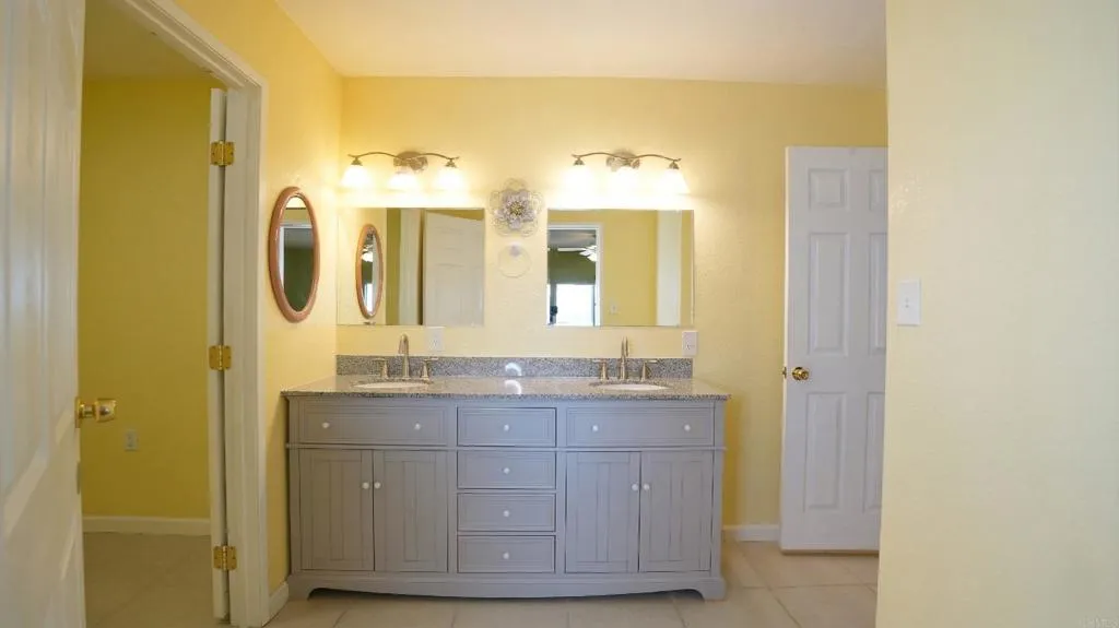 https://cdn.realtyfeed.com/cdn/127/306676478/0f4923b9f7de4b3c0e7175216b463d8c.webp
