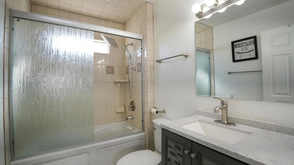 https://cdn.realtyfeed.com/cdn/127/306676478/bbf8678ea1d24f817825b1b8b4ae8ab7.webp