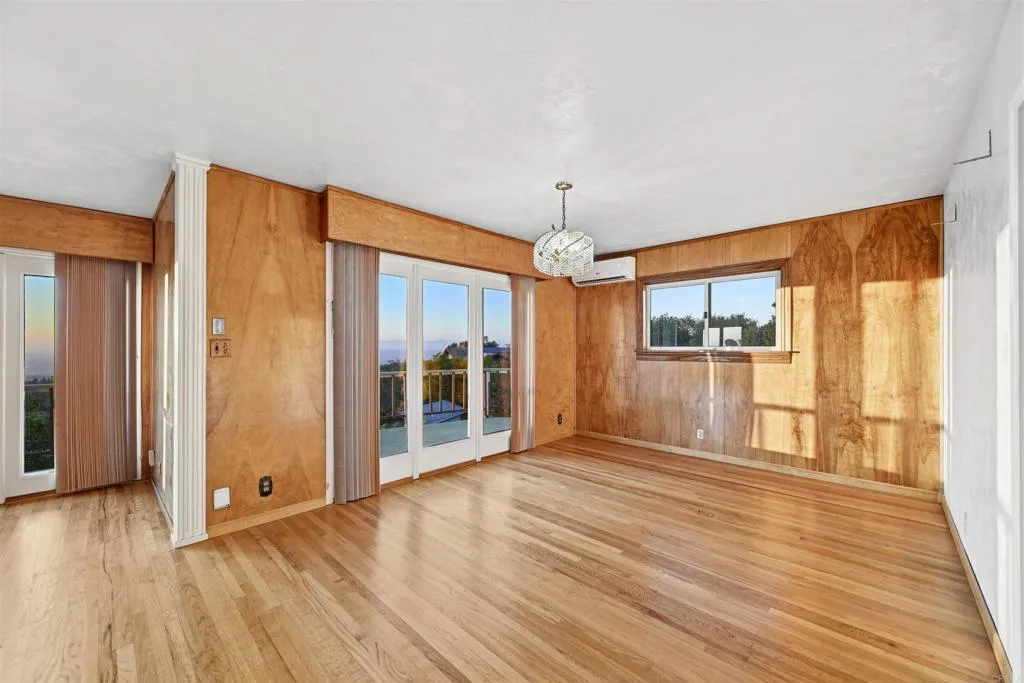 https://cdn.realtyfeed.com/cdn/127/306676506/c3c9aea4695eec1e9b47f1c72ff55797.webp